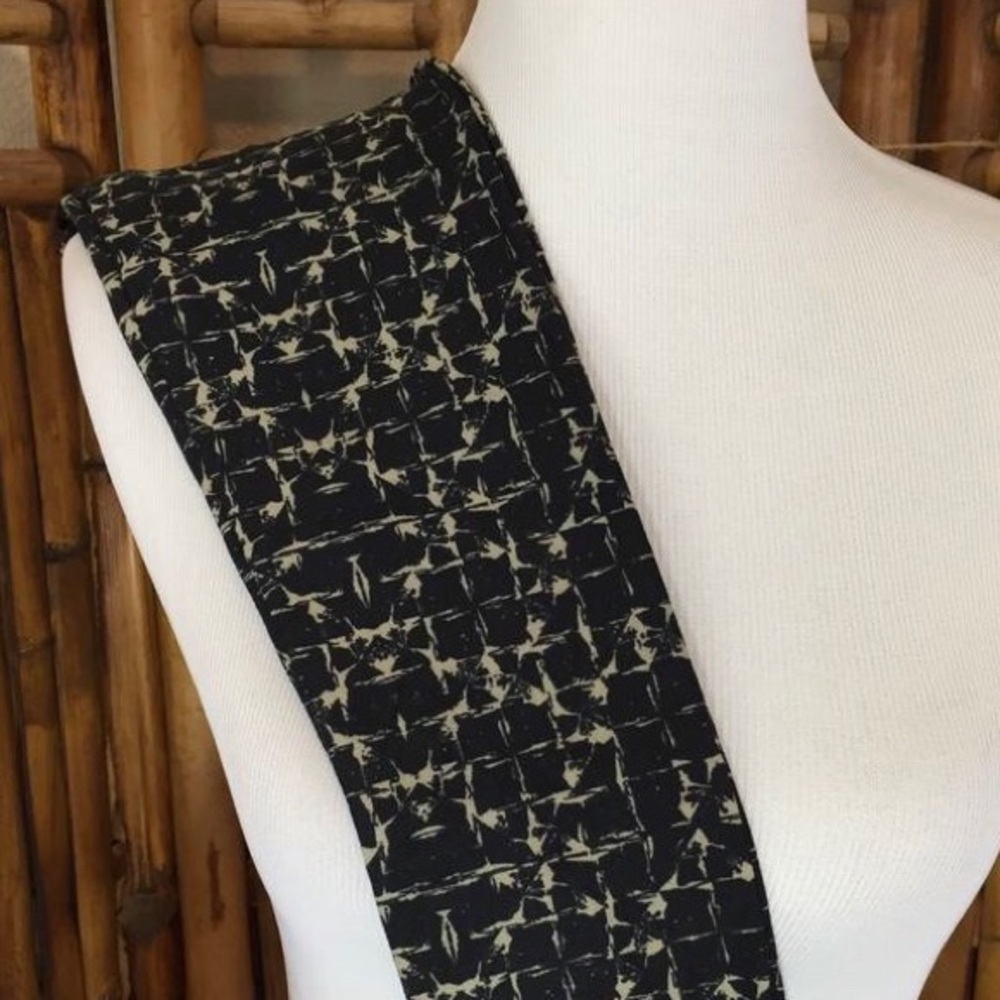 LuLaRoe L/XL Kids Leggings